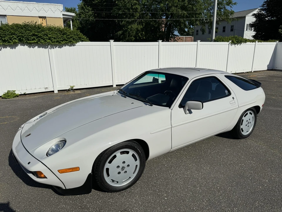 1985 Porsche 928 S - Image 4 of 31