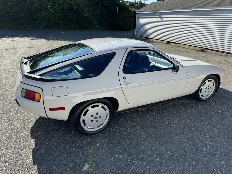1985 Porsche 928 S - Image 21 of 31