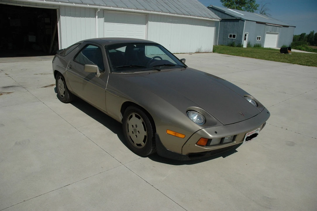 1985 Porsche 928 S - Image 2 of 13
