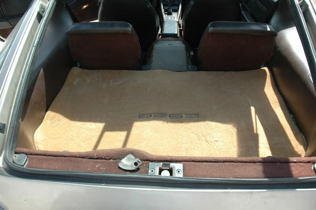 1985 Porsche 928 S - Image 10 of 13
