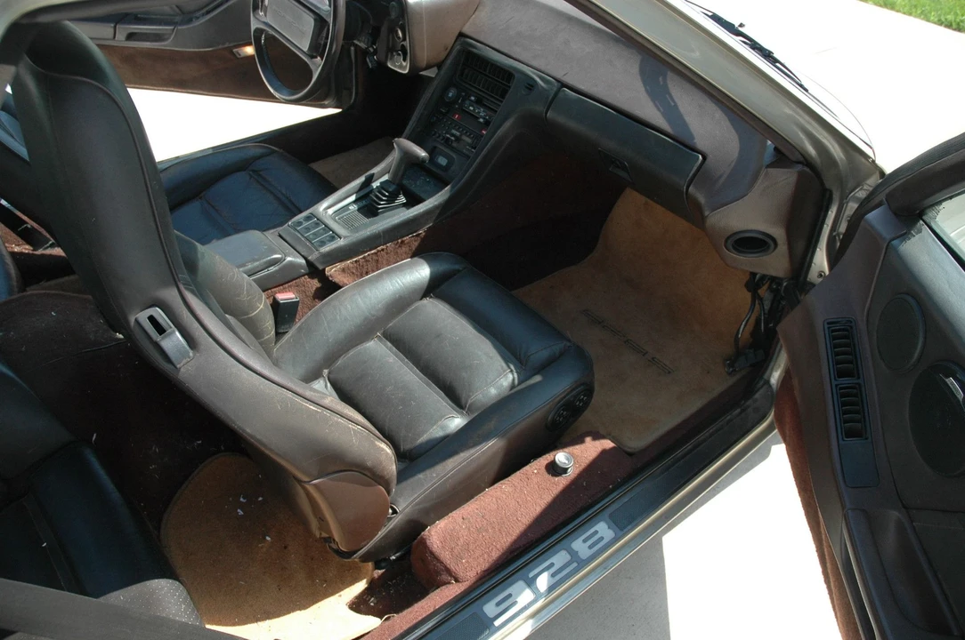 1985 Porsche 928 S - Image 9 of 13