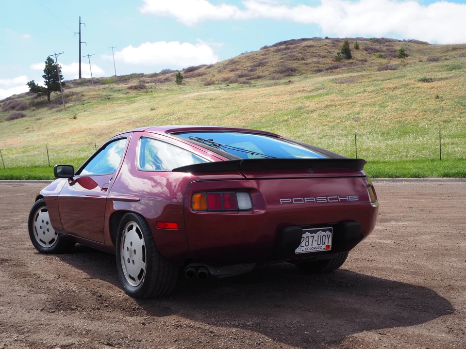 1985 Porsche 928 S - Image 14 of 31