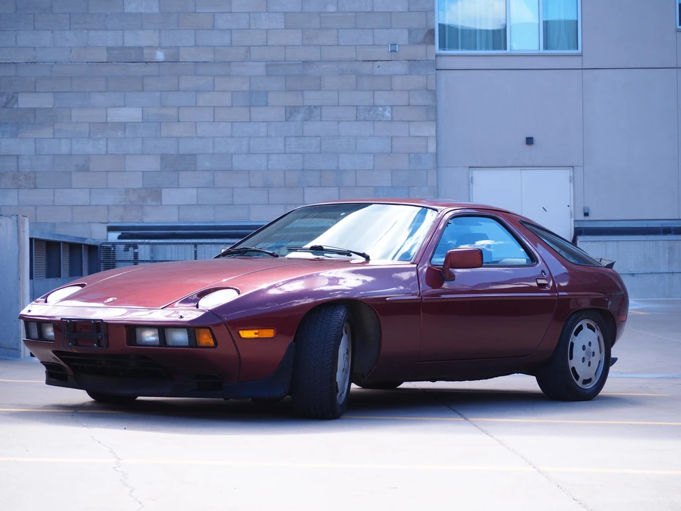 1985 Porsche 928 S - Image 9 of 31