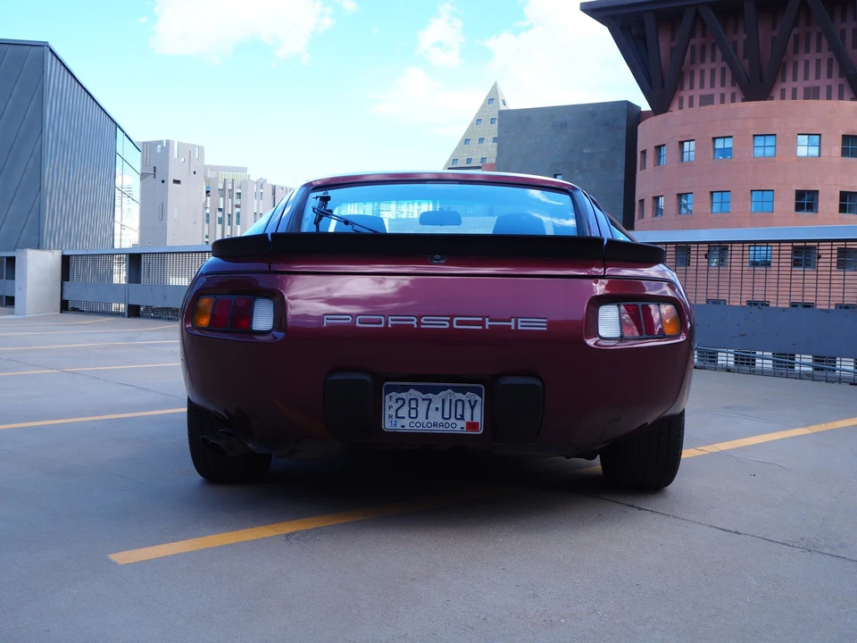 1985 Porsche 928 S - Image 17 of 31