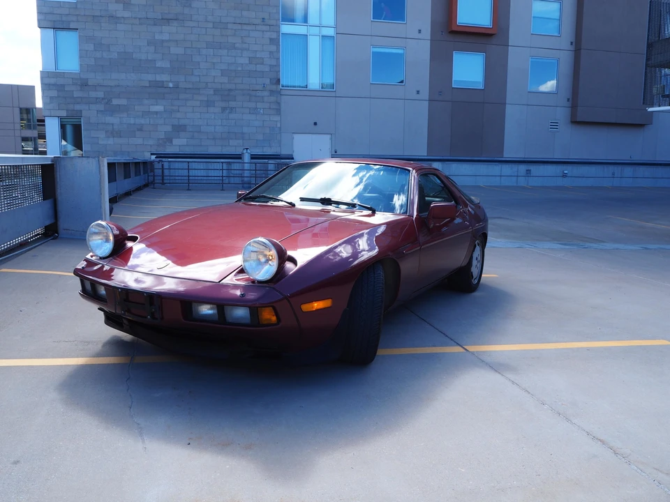 1985 Porsche 928 S - Image 7 of 31