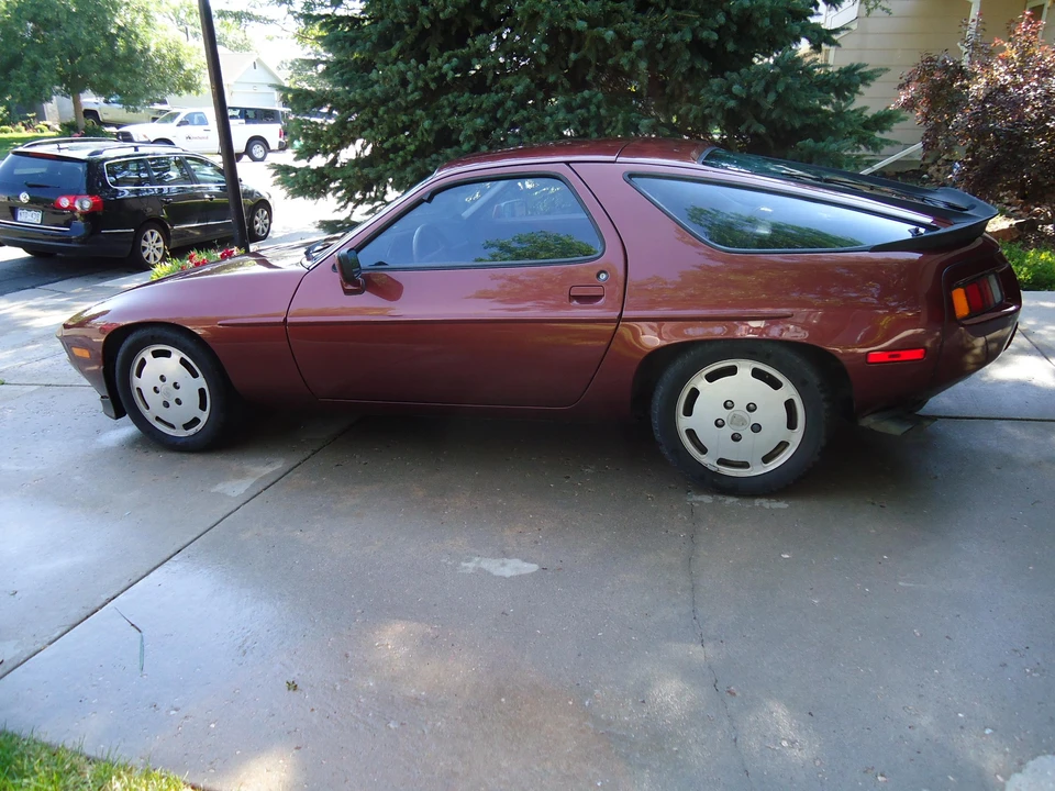 1985 Porsche 928 S - Image 11 of 31
