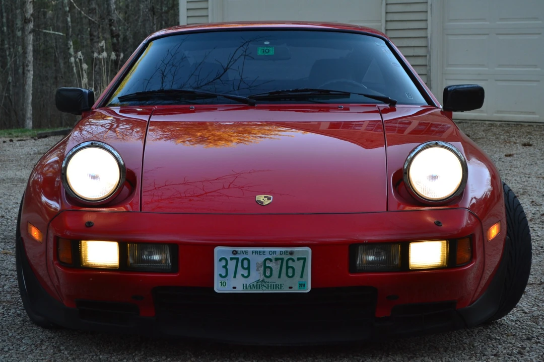 1985 Porsche 928 S - Image 2 of 31