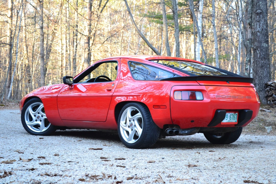 1985 Porsche 928 S - Image 7 of 31