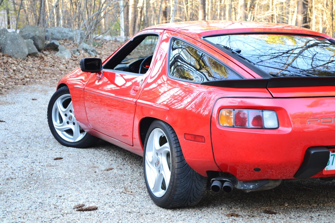 1985 Porsche 928 S - Image 25 of 31