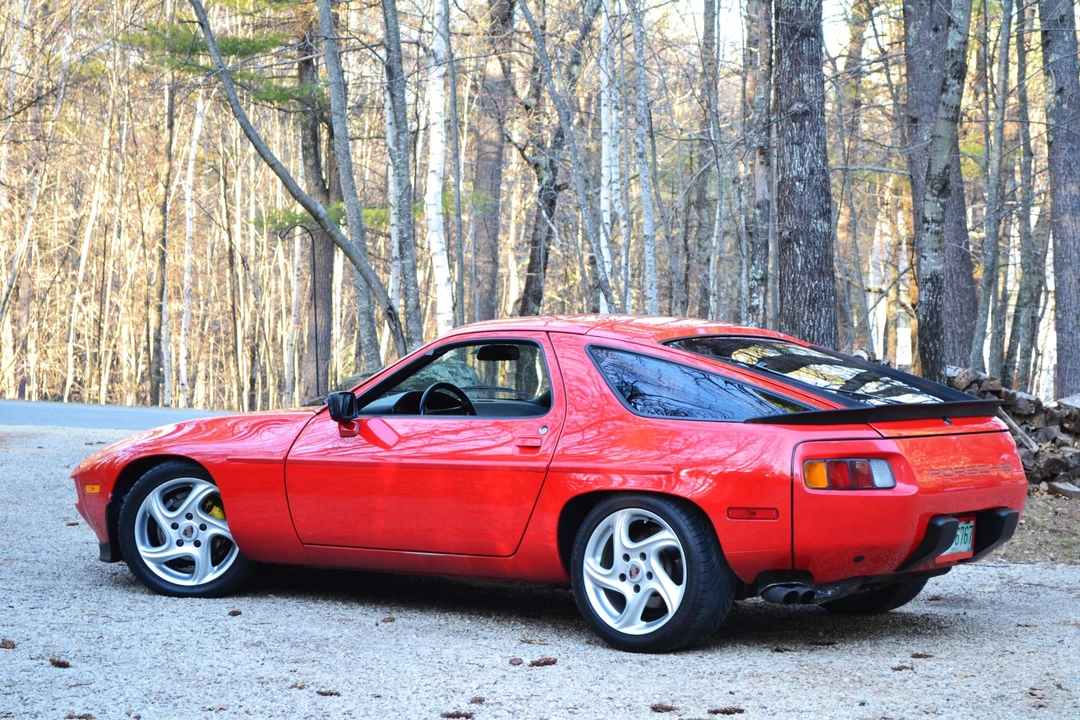 1985 Porsche 928 S - Image 18 of 31