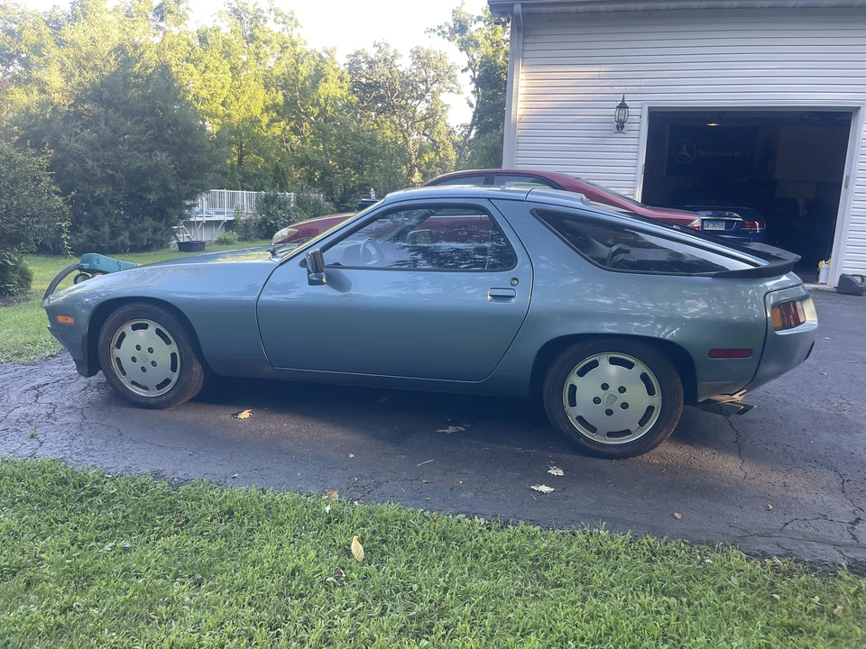 1985 Porsche 928 S - Image 13 of 31
