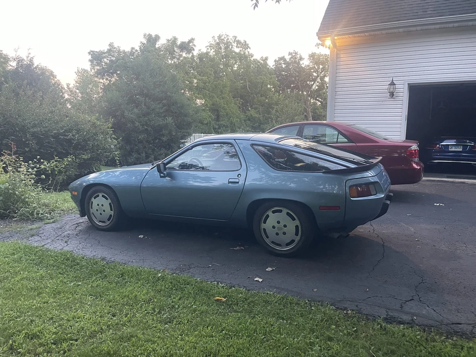 1985 Porsche 928 S - Image 14 of 31