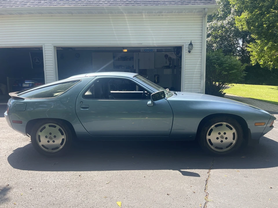 1985 Porsche 928 S - Image 27 of 31