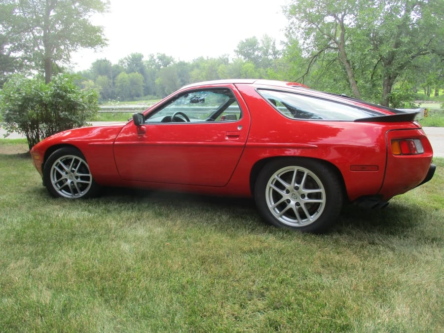 1985 Porsche 928 S - Image 10 of 10