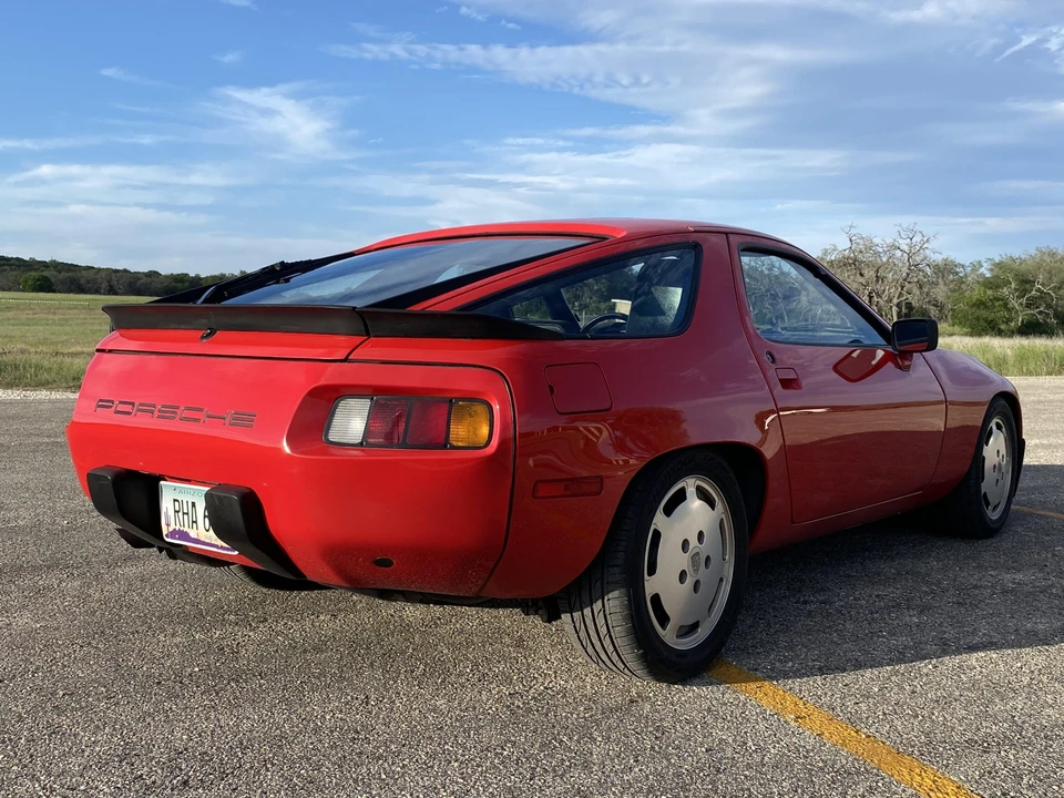 1985 Porsche 928 S - Image 6 of 31