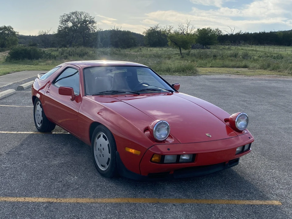 1985 Porsche 928 S - Image 9 of 31