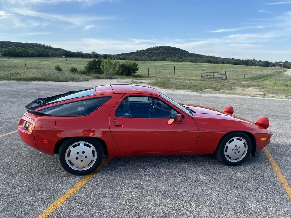 1985 Porsche 928 S - Image 7 of 31