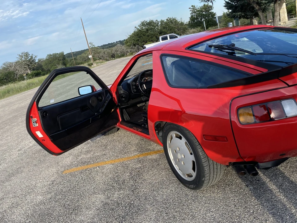 1985 Porsche 928 S - Image 14 of 31