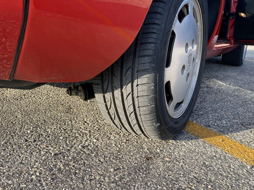 1985 Porsche 928 S - Image 17 of 31