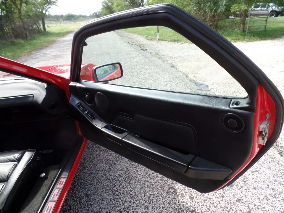 1985 Porsche 928 S - Image 29 of 31