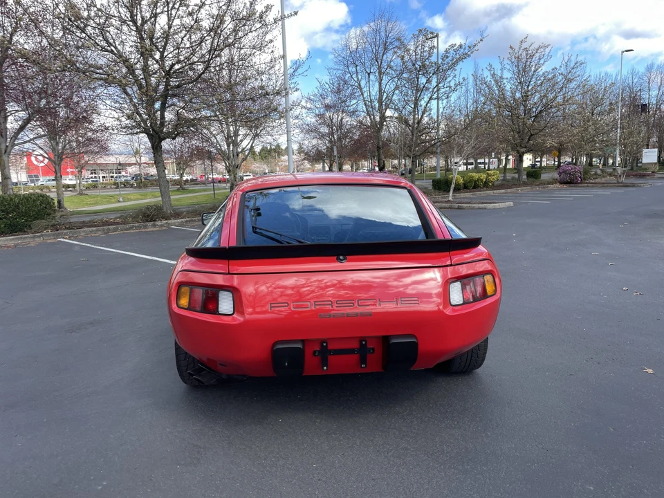 1985 Porsche 928 S - Image 13 of 31