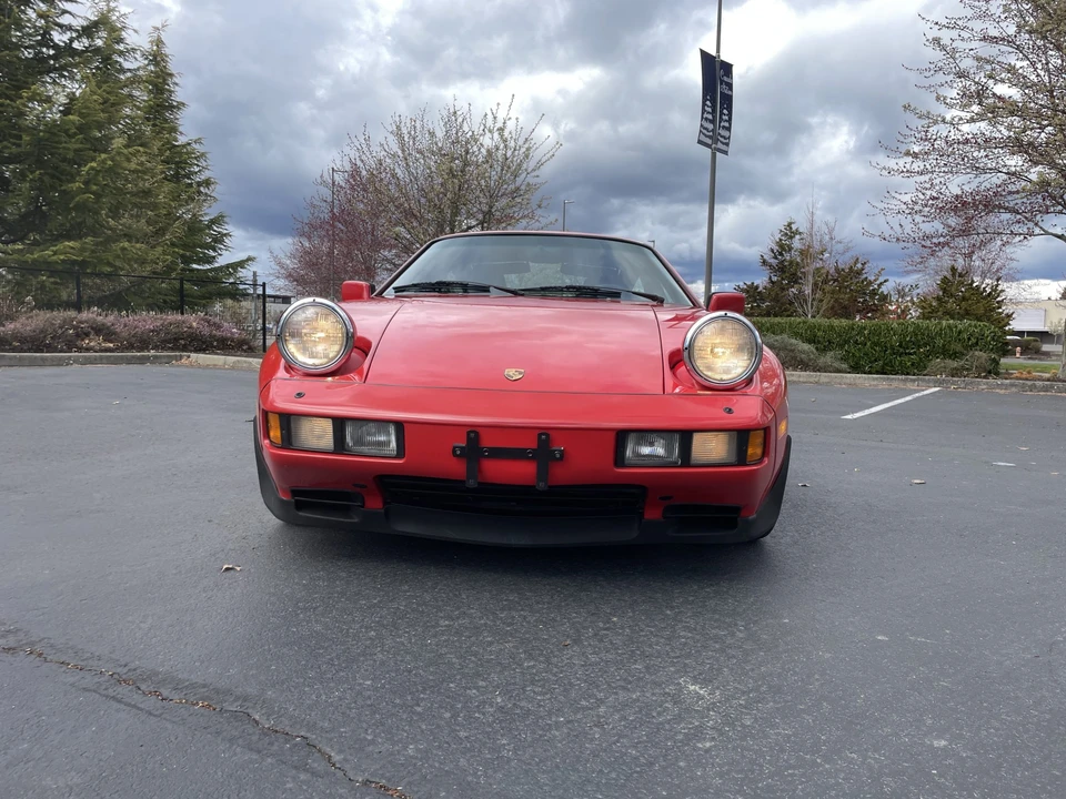 1985 Porsche 928 S - Image 2 of 31
