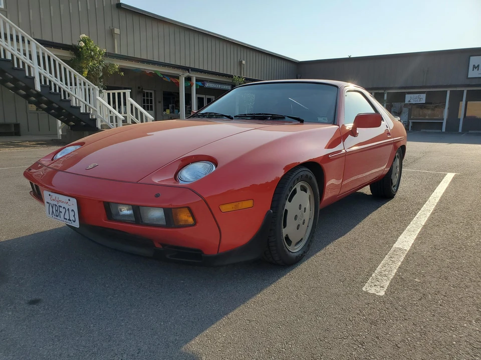 1985 Porsche 928 S - Image 5 of 31