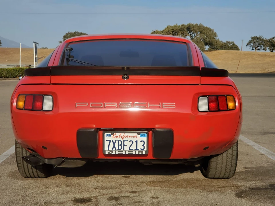 1985 Porsche 928 S - Image 13 of 31