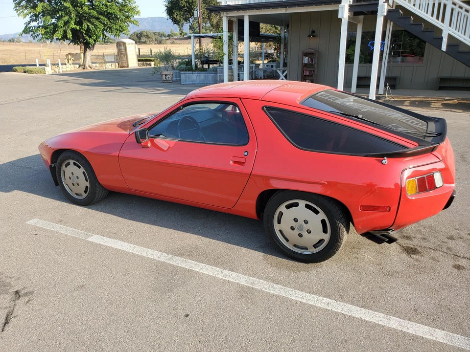 1985 Porsche 928 S - Image 10 of 31