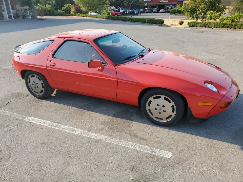 1985 Porsche 928 S - Image 18 of 31