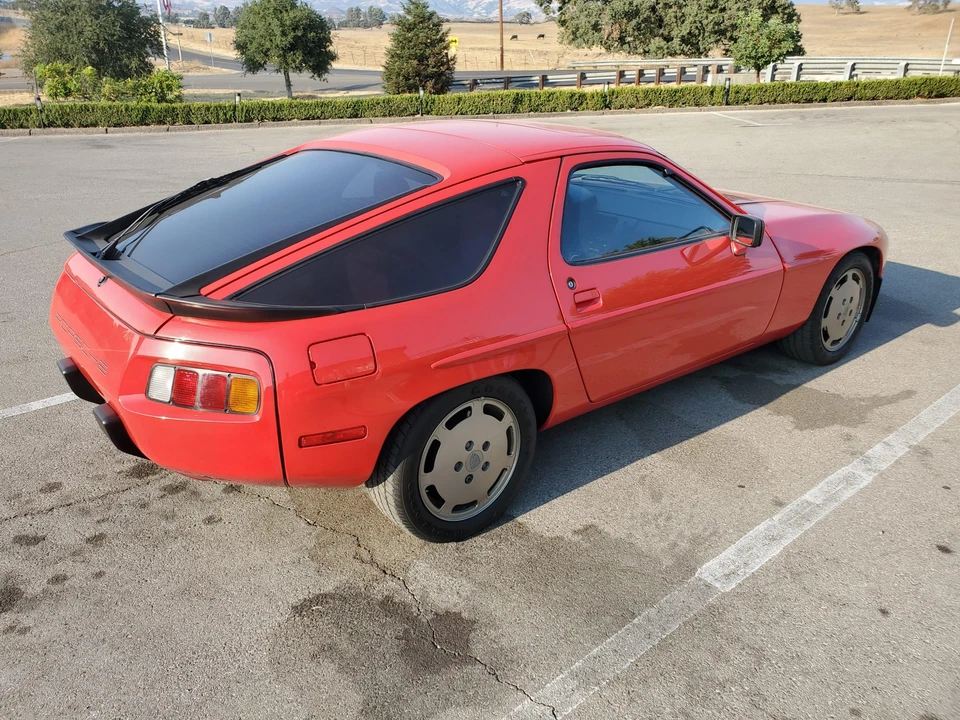 1985 Porsche 928 S - Image 15 of 31
