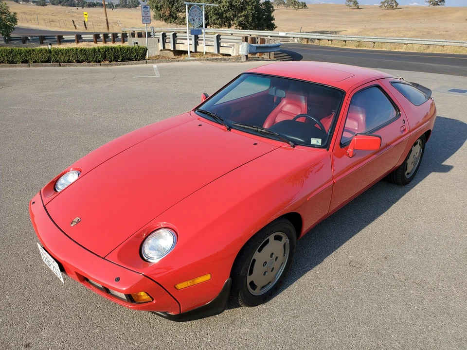 1985 Porsche 928 S - Image 4 of 31