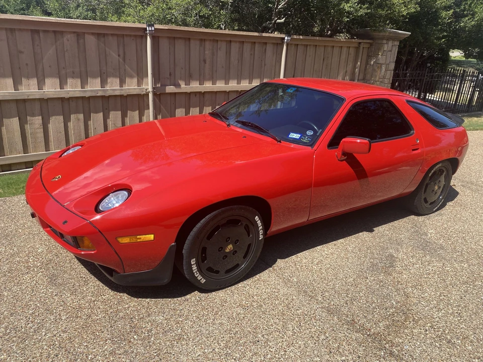 1985 Porsche 928 S - Image 2 of 31