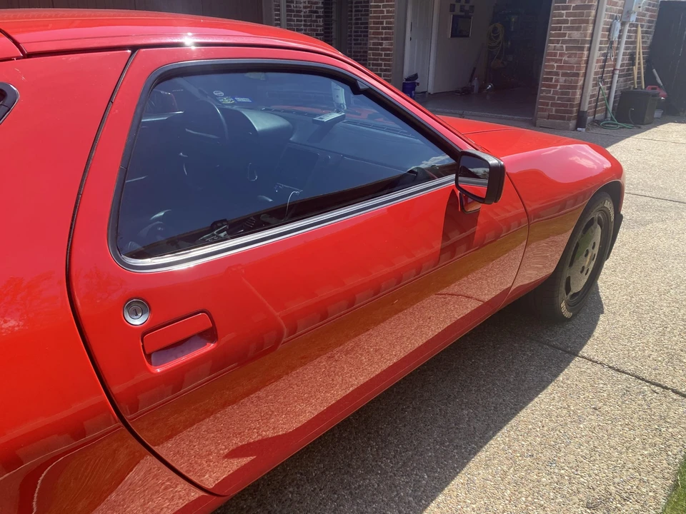 1985 Porsche 928 S - Image 16 of 31