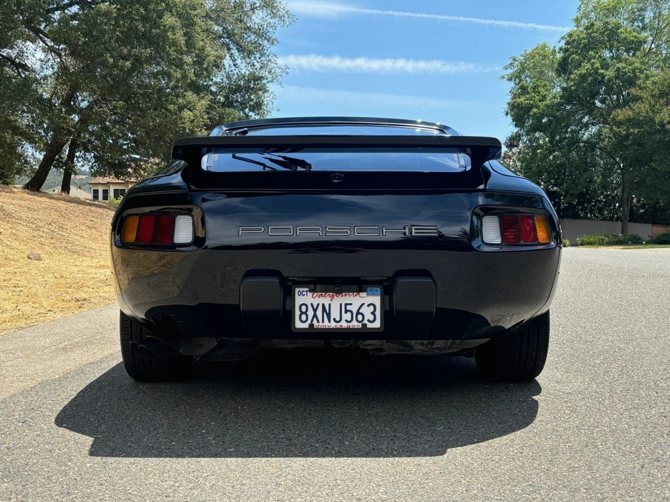 1985 Porsche 928 S - Image 5 of 31
