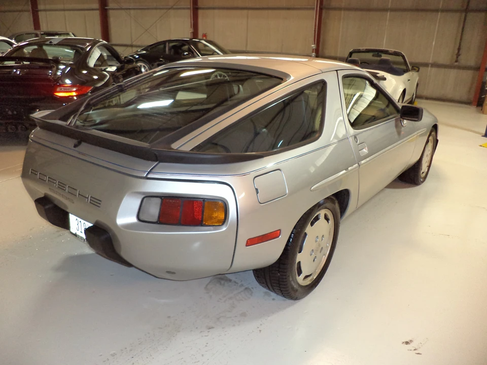 1985 Porsche 928 S - Image 4 of 31