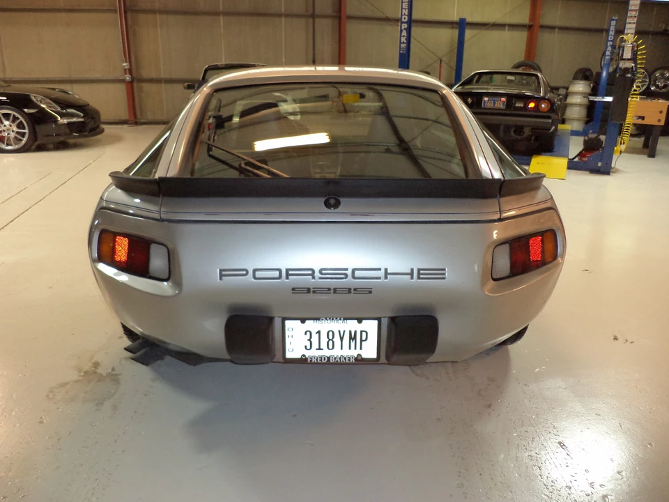 1985 Porsche 928 S - Image 5 of 31
