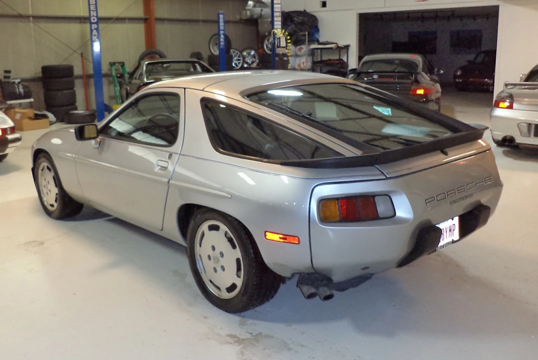 1985 Porsche 928 S - Image 6 of 31