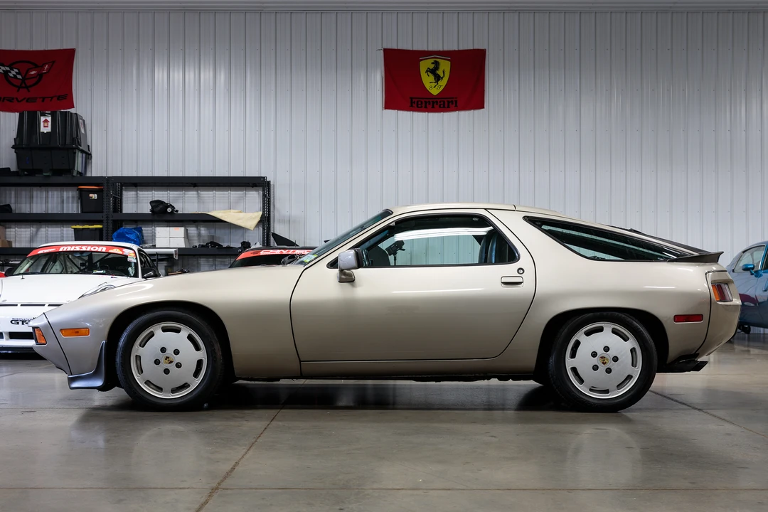 1985 Porsche 928 S - Image 19 of 31