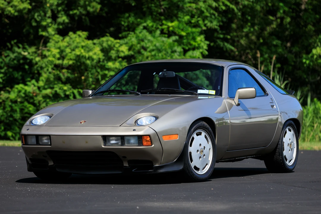 1985 Porsche 928 S - Image 2 of 31