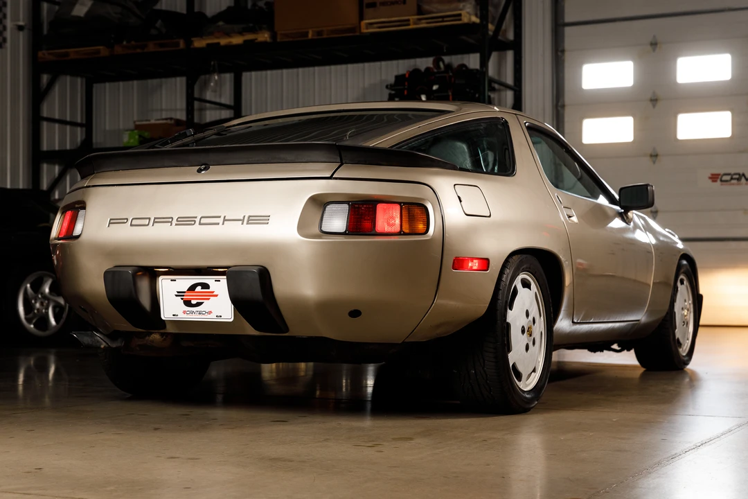 1985 Porsche 928 S - Image 15 of 31