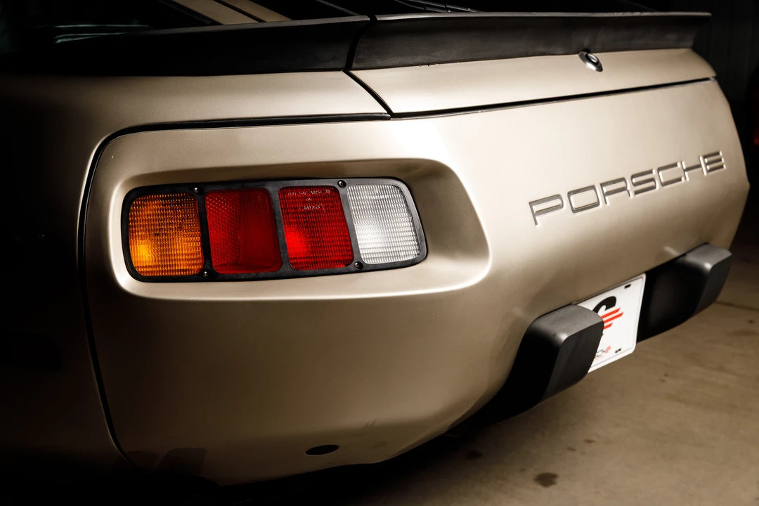 1985 Porsche 928 S - Image 30 of 31