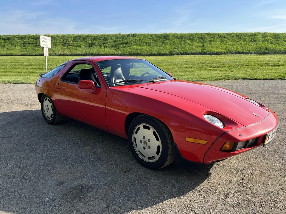 1985 Porsche 928 S - Image 17 of 31