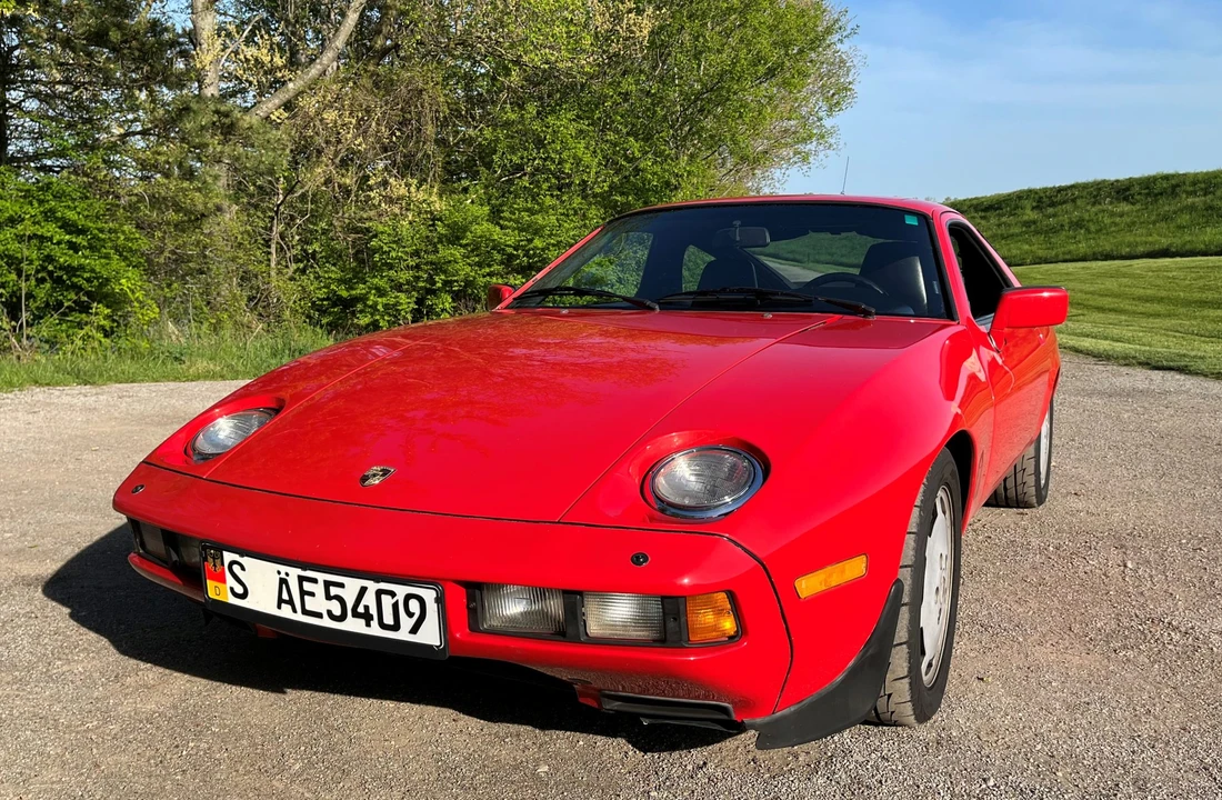 1985 Porsche 928 S - Image 2 of 31