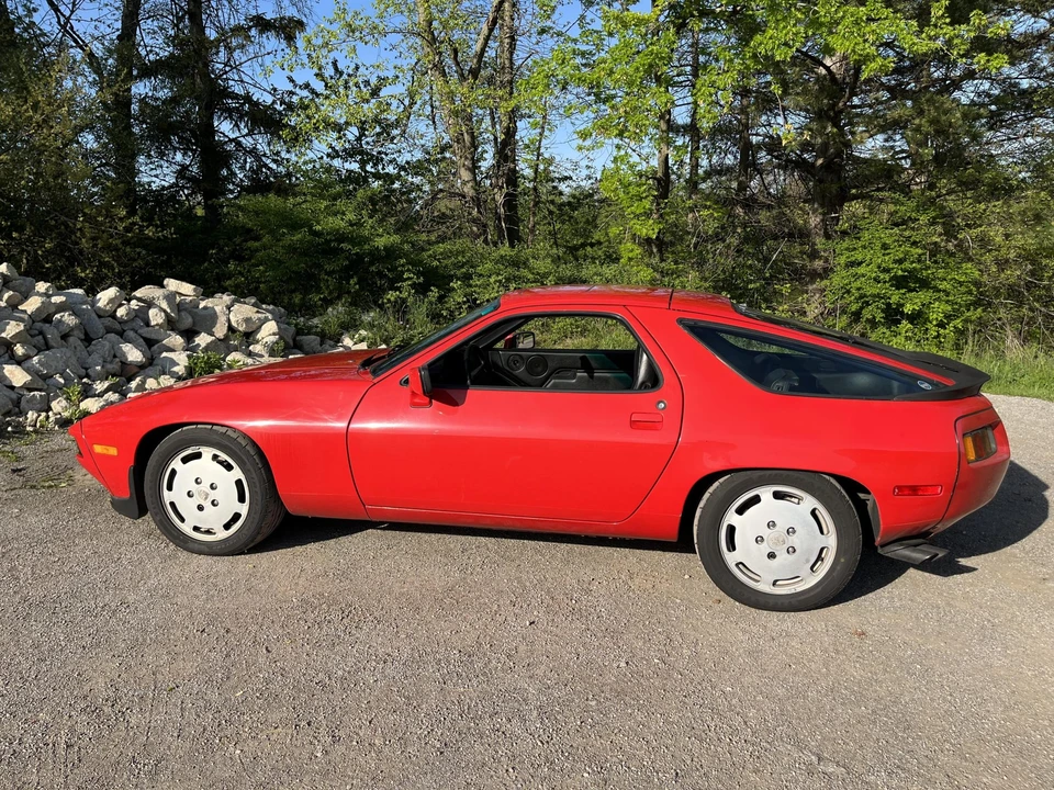 1985 Porsche 928 S - Image 8 of 31