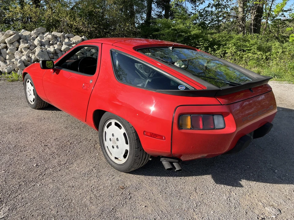 1985 Porsche 928 S - Image 9 of 31
