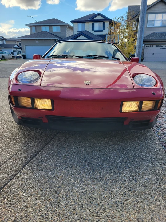 1985 Porsche 928 S - Image 8 of 31