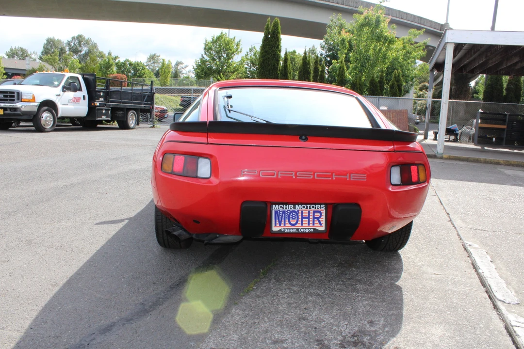 1985 Porsche 928 S - Image 5 of 31