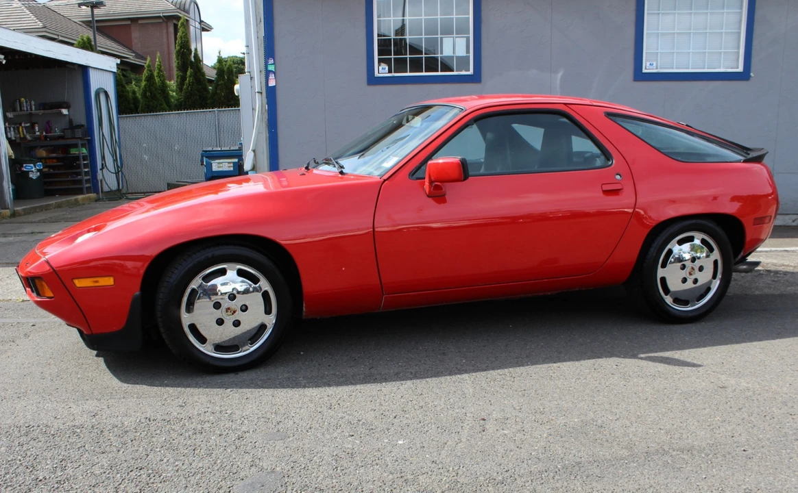 1985 Porsche 928 S - Image 6 of 31