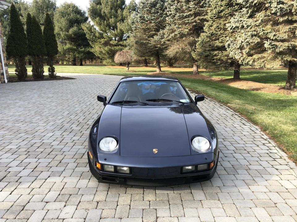 1985 Porsche 928 S - Image 13 of 31